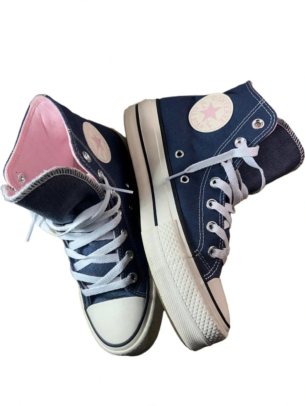 Classic High-Top Converse all stars Sneakers in Navy with Pink Lining